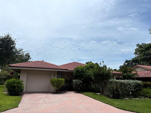 14-4870 Kestral Park Cir, SARASOTA, FL, 34231-3369 | Card Image