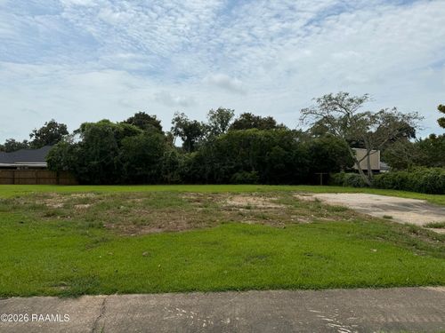 124 Charles Dr, Lafayette, LA, 70508-4504 | Card Image