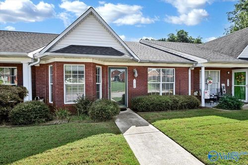 752 Martin St Sw, Hartselle, AL, 35640-2734 | Card Image
