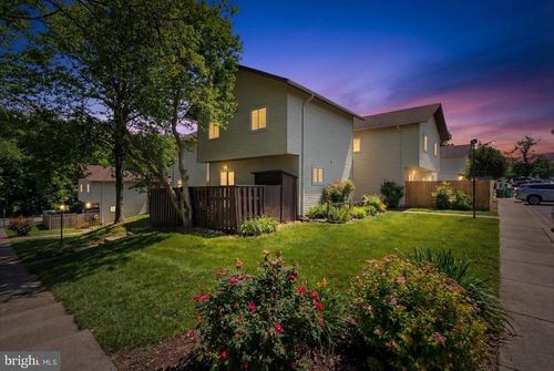 98-46 State Ct, GAITHERSBURG, MD, 20877-3445 | Card Image