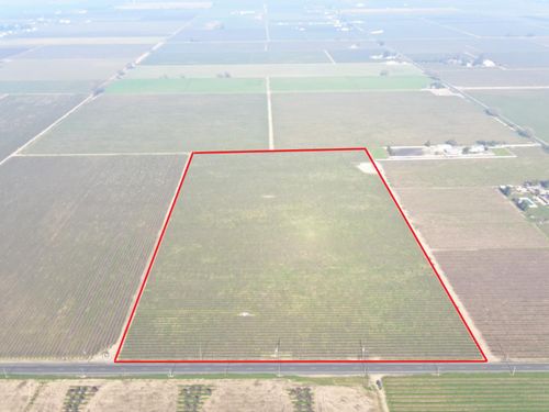 3409 W Woodbridge Road, Lodi, CA, 95242 | Card Image