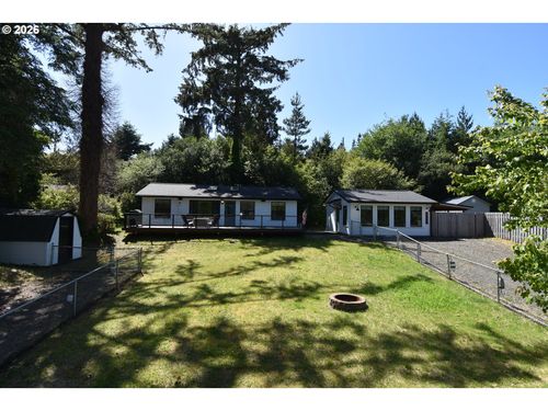 27813 L Pl, Ocean Park, WA, 98640-4423 | Card Image