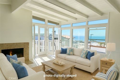 233 6th St, Manhattan Beach, CA, 90266 | Card Image