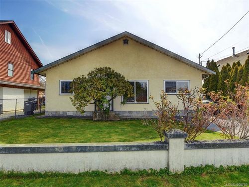 85 Battleford Ave, Saanich, BC, V8Z1K5 | Card Image