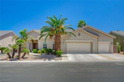 277 White Willow Avenue, House other with 4 bedrooms, 3 bathrooms and null parking in Las Vegas NV | Image 2