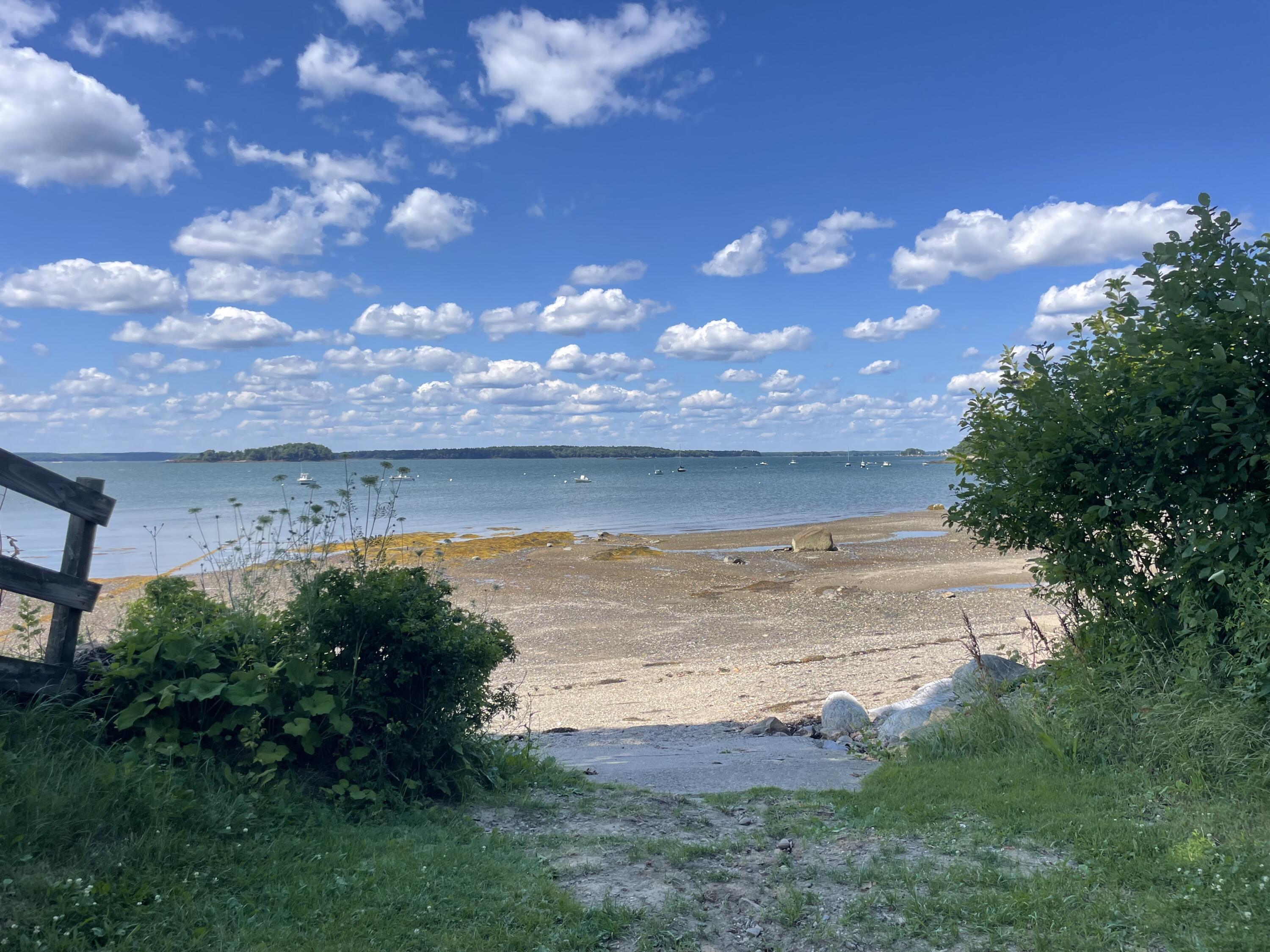 Loon Rd, Harpswell, ME 04079