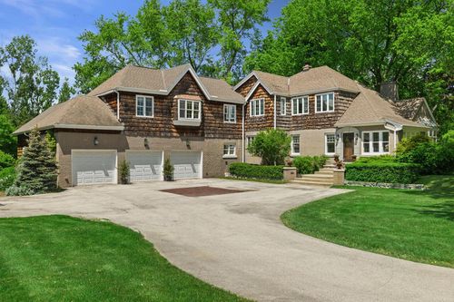 7953 N Range Line Road, River Hills, WI, 53217 | Card Image
