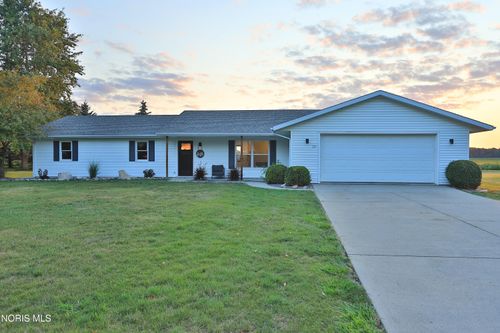 121 Avalon Dr, Bryan, OH, 43506-9211 | Card Image