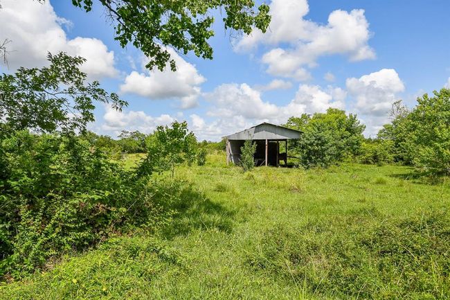 1083 County Road 147, House other with 3 bedrooms, 2 bathrooms and 2 parking in Alvin TX | Image 31