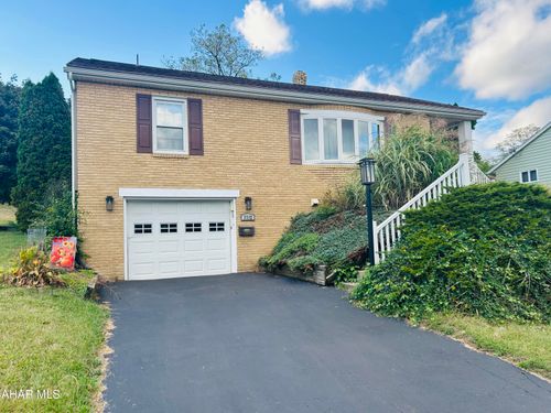 3712 W Chestnut Ave, Altoona, PA, 16601-1348 | Card Image