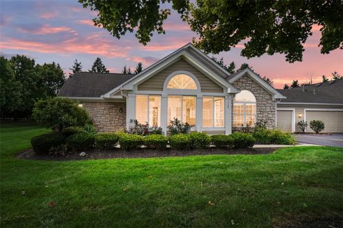 1500 Turnberry Village Dr, Washingtn Twp, OH, 45458-3130 | Card Image