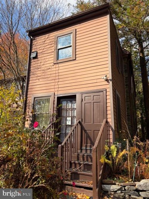 737 Polo Rd, BRYN MAWR, PA, 19010-3825 | Card Image