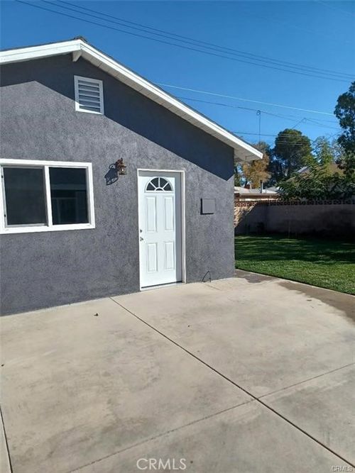 44290 Glenraven Rd, Lancaster, CA, 93535-3637 | Card Image