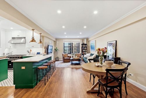 5-n-30 E 9th St, New York, NY, 10003-6409 | Card Image