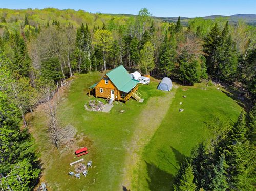 505 Hill Rd, Pittsburg, NH, 03592-5558 | Card Image