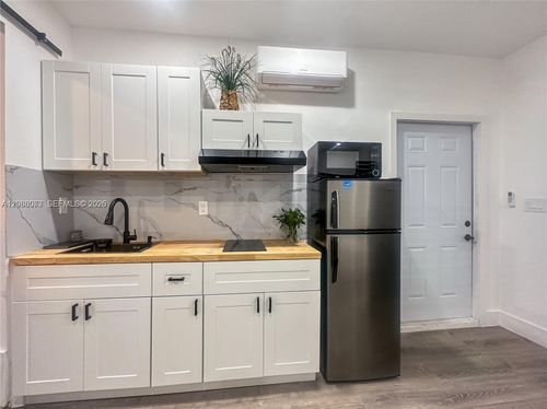 side-15400 Sw 169th Ln, Miami, FL, 33187-7791 | Card Image
