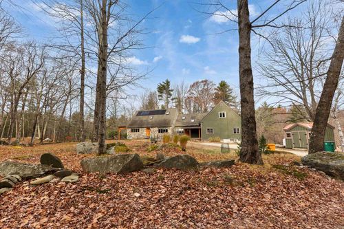 6 Motteau Dr, Lyndeborough, NH, 03082-6132 | Card Image