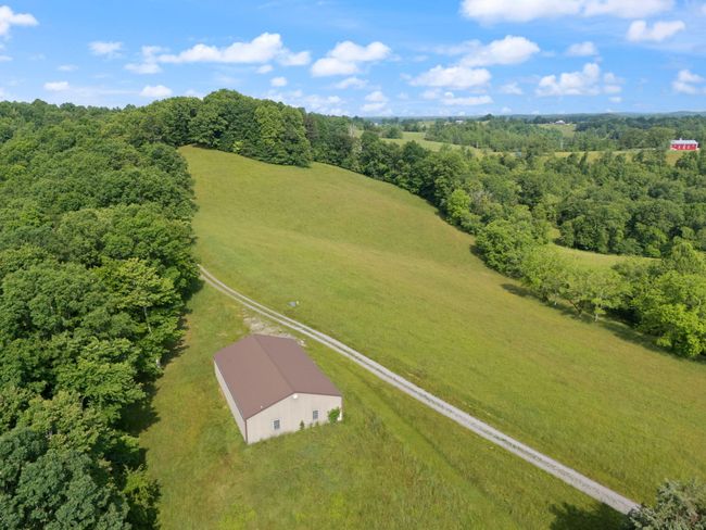 225 Hilltop Rd, Home with 3 bedrooms, 3 bathrooms and null parking in East Bernstadt KY | Image 86