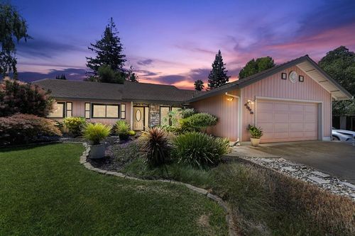 1902 Mclaren Dr, Roseville, CA, 95661-4930 | Card Image