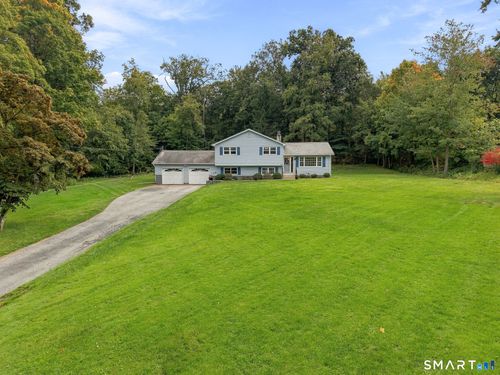 27 Rita Dr, New Fairfield, CT, 06812-4615 | Card Image