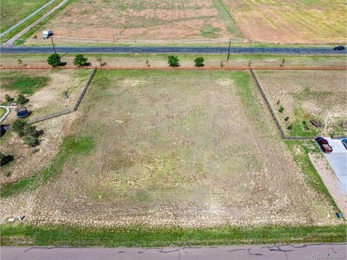 765 Antelope Dr W, Bennett, CO, 80102-8696 | Card Image