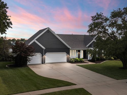 11 Smokey Ct, Bloomington, IL, 61704-2706 | Card Image
