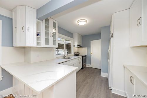 a-421 W Troy St, Ferndale, MI, 48220-3306 | Card Image