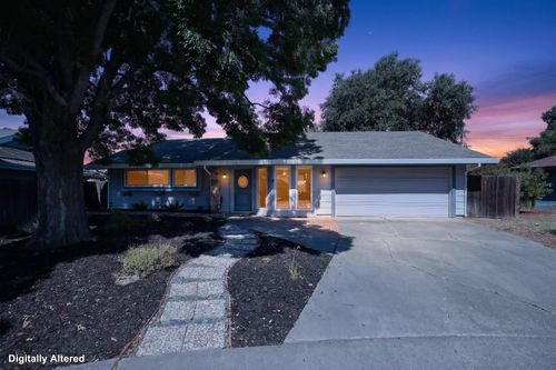 6 Clover Ct, Woodland, CA, 95695-3026 | Card Image