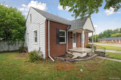 4118 Hubbard Ave, Lincoln Park, MI, 48146-4016 | Card Image