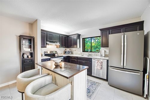 apt-3-1444 Park Shore Cir, FORT MYERS, FL, 33901-9636 | Card Image