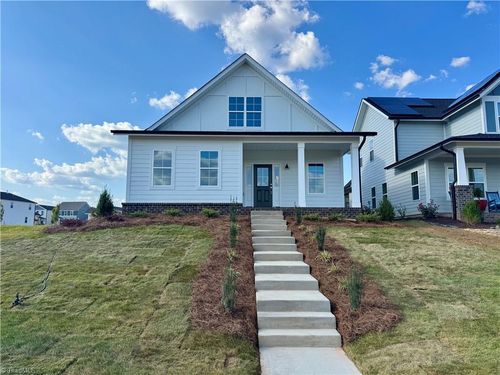 1631 Crossvillage Ave, Kernersville, NC, 27284-4245 | Card Image