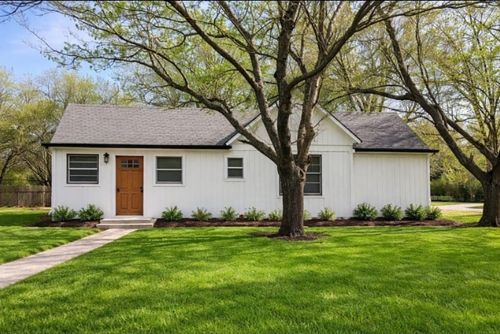 501 N Houston St, De Leon, TX, 76444-1523 | Card Image