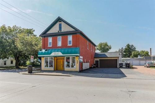 840 S 3rd Ave, Wausau, WI, 54401-6042 | Card Image