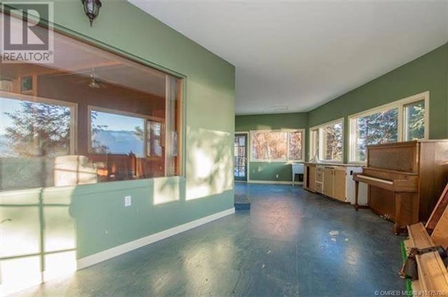 5305 Meadow Creek Cres, House other with 4 bedrooms, 3 bathrooms and 5 parking in Celista BC | Image 66