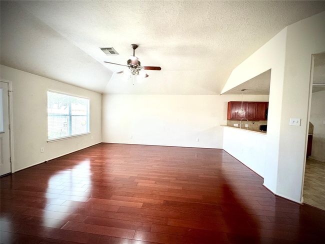10723 Ocelot Ln, House other with 3 bedrooms, 2 bathrooms and 2 parking in Houston TX | Image 6