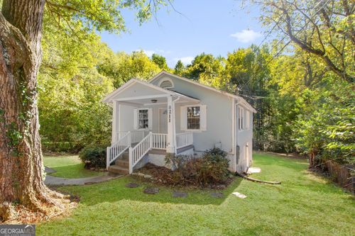 8211 Thompson St, Douglasville, GA, 30134-1186 | Card Image