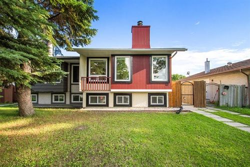 10 Bondar Bay, House with 6 bedrooms, 2 bathrooms and null parking in Winnipeg MB | Card Image