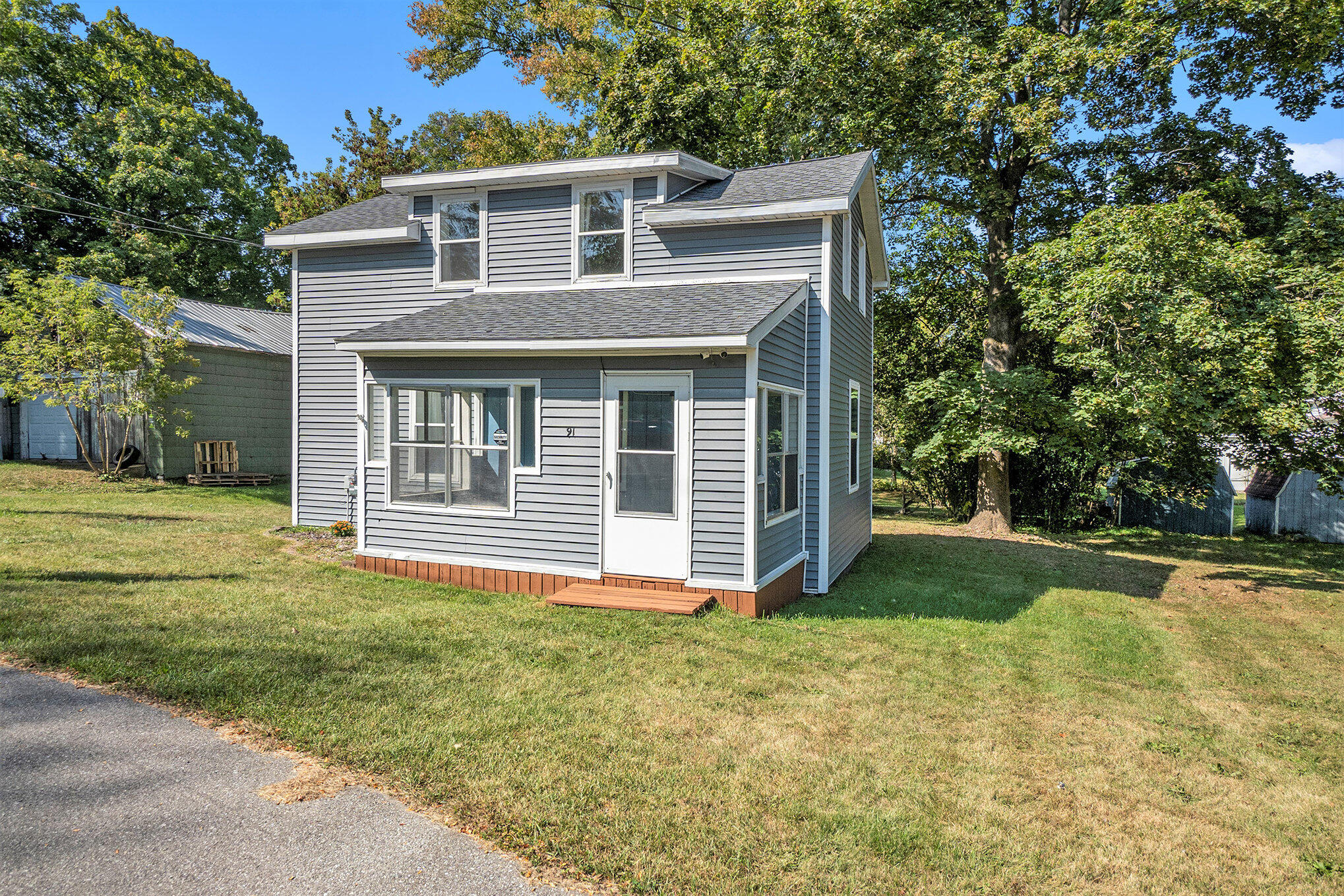 Fair St, Newaygo, MI 49337 #1