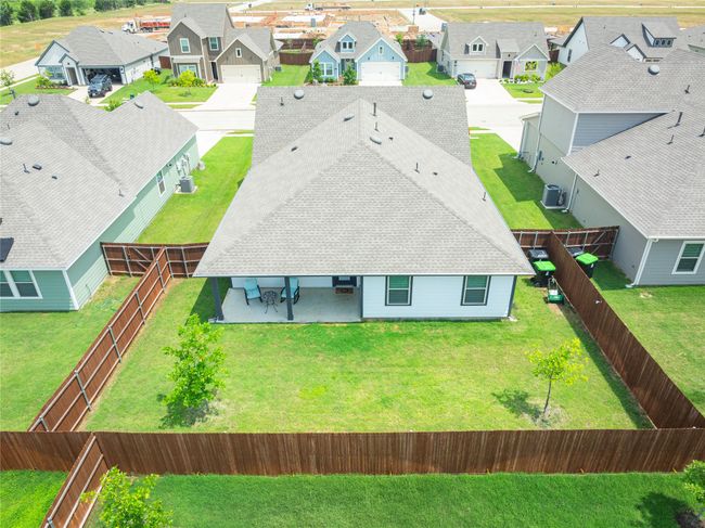 Aerial perspective of suburban area | Image 29