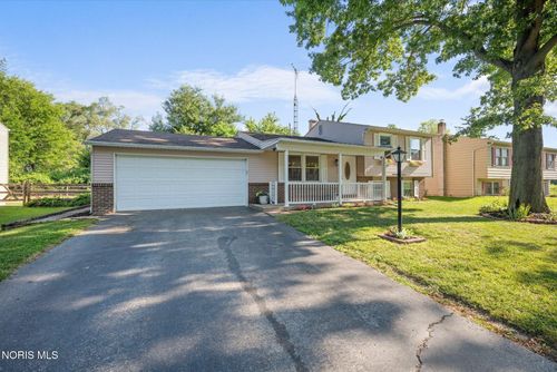 201 Marshall Dr, Swanton, OH, 43558-1423 | Card Image