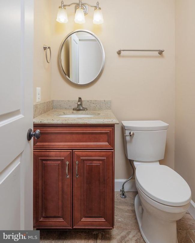 7710 Asterella Ct, Townhouse with 3 bedrooms, 4 bathrooms and null parking in SPRINGFIELD VA | Image 15