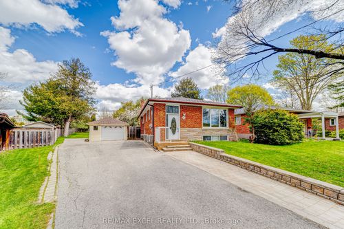 51 Tordale Cres, Scarborough, ON, M1P3X6 | Card Image