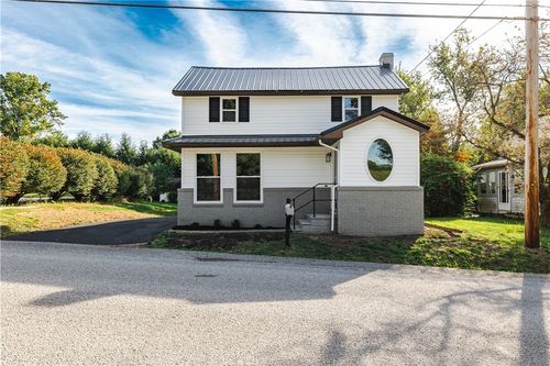 237 Main St, Connoquenessing, PA, 16027 | Card Image