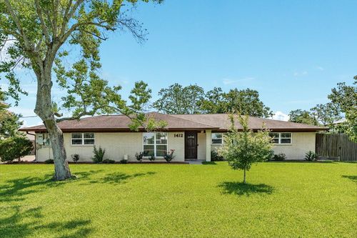 1412 Buchta Rd, Angleton, TX, 77515-3612 | Card Image