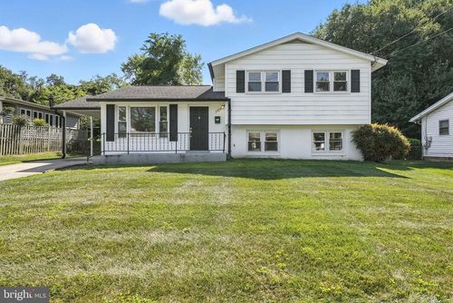 3924 Lincolnshire St, ANNANDALE, VA, 22003-2517 | Card Image