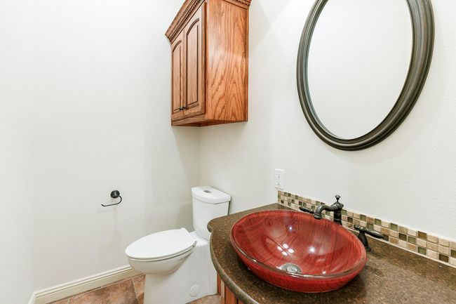 10003 Savannah Ave, House other with 4 bedrooms, 5 bathrooms and null parking in Lubbock TX | Image 20