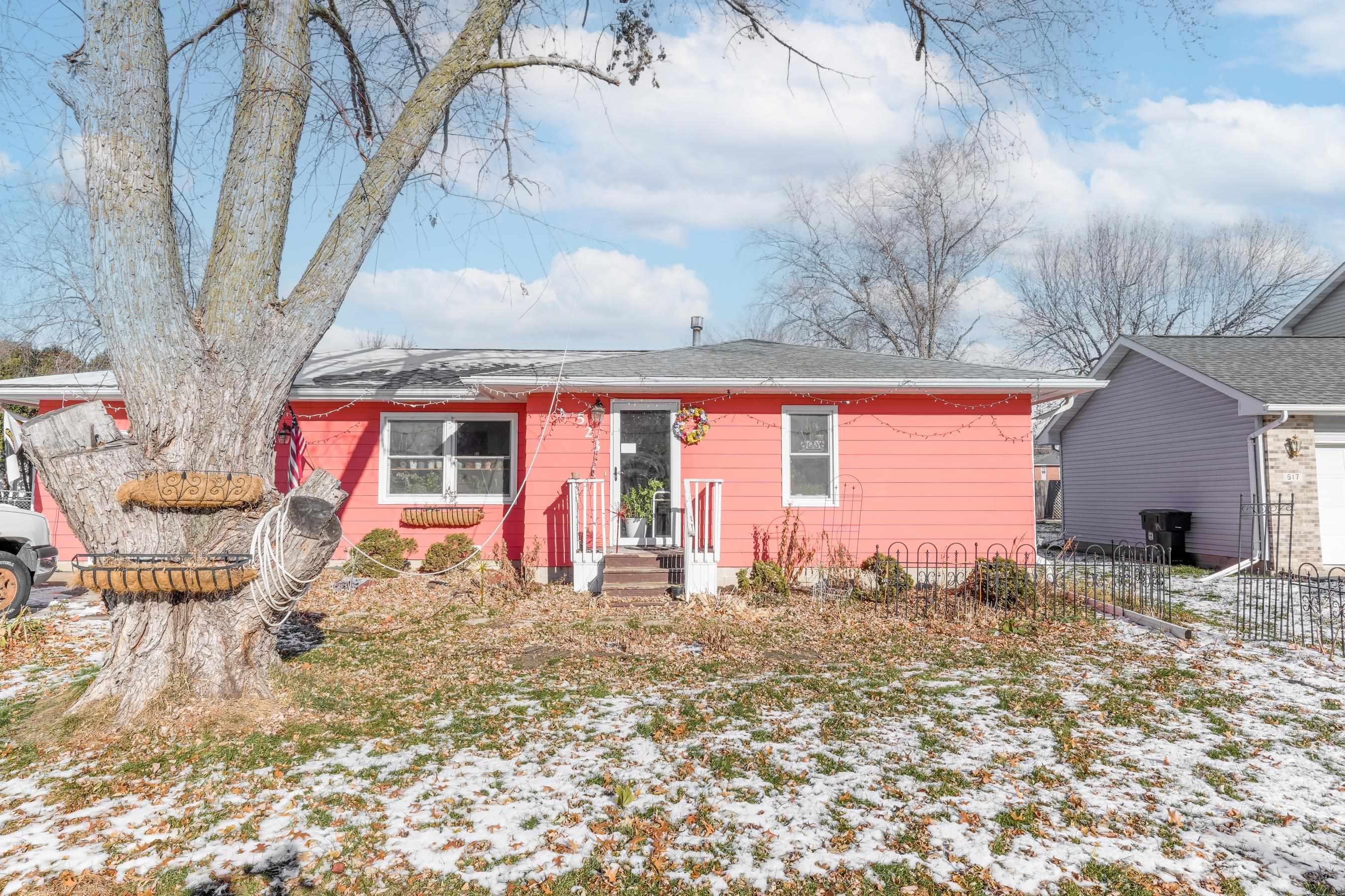 Fireside Dr, Cedar Falls, IA 50613