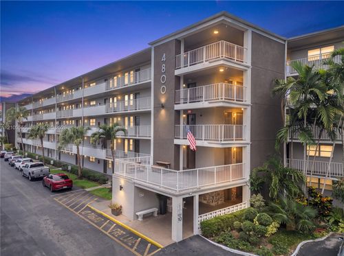 503-504-4800 Hillcrest Ln, Hollywood, FL, 33021-7847 | Card Image
