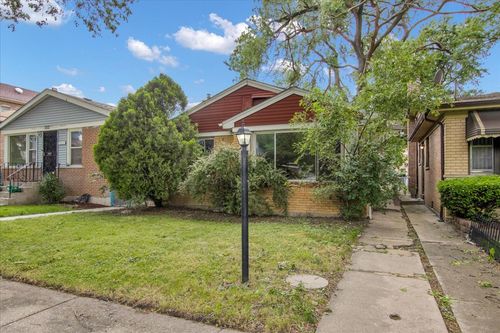 9302 S Rhodes Ave, Chicago, IL, 60619-7419 | Card Image