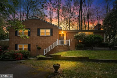 2 West Ln, SEVERNA PARK, MD, 21146-2205 | Card Image